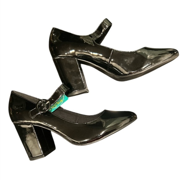 Sophia Taylor Shoes - Sophia Taylor NWOT Mary Jane Pumps, size 9M‎